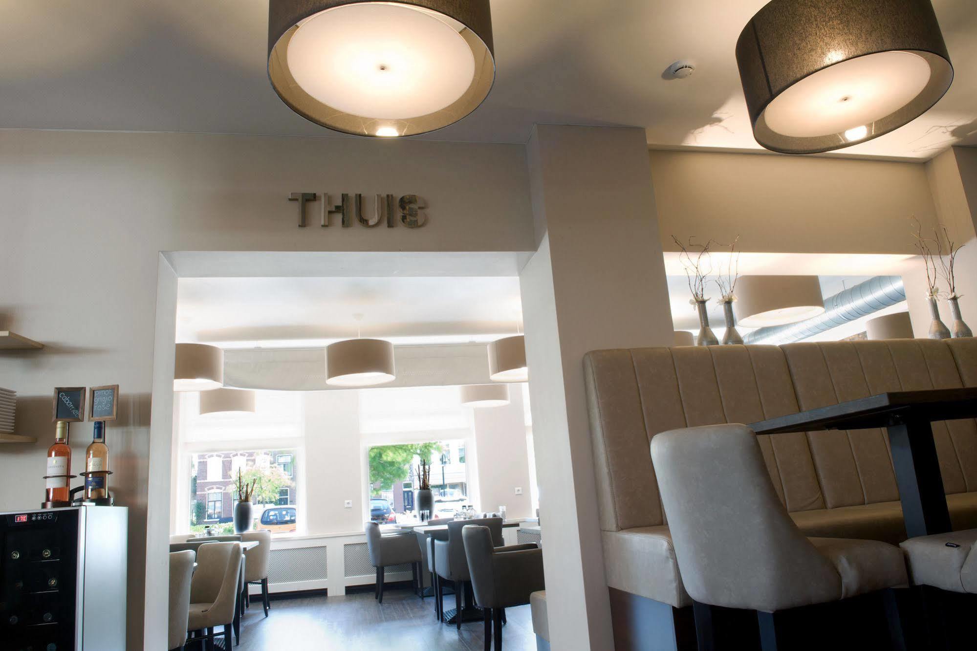 Hotel-Restaurant Thuis! Dinteloord Eksteriør billede