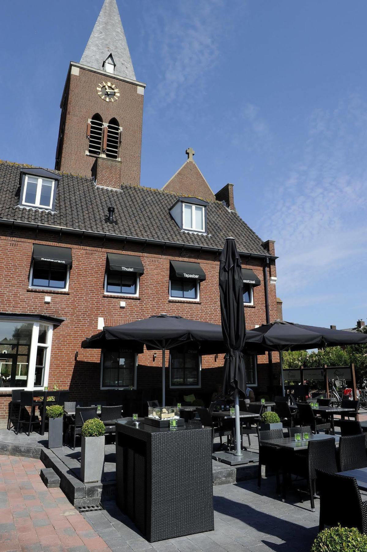 Hotel-Restaurant Thuis! Dinteloord Eksteriør billede