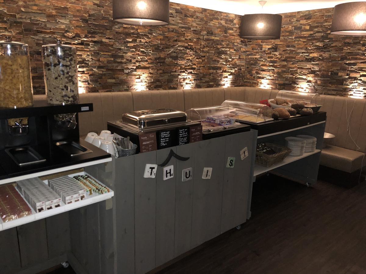Hotel-Restaurant Thuis! Dinteloord Eksteriør billede